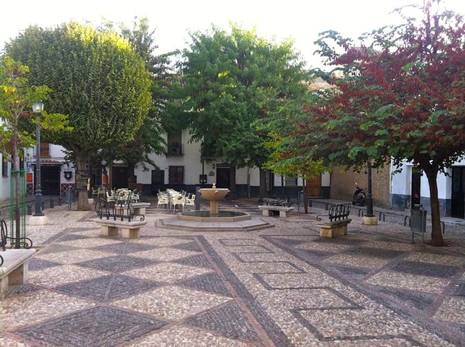 La Casita De La Esquina Lägenhet Granada Exteriör bild